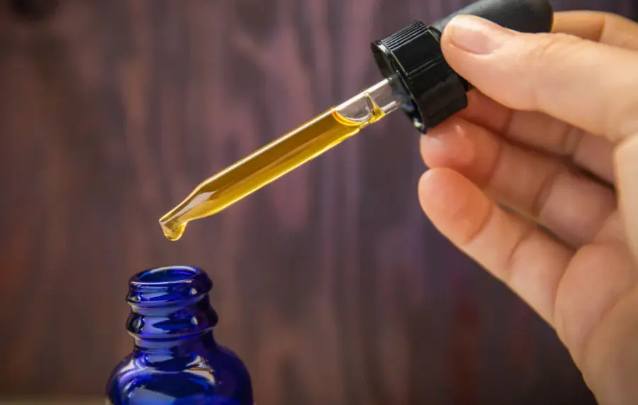 Come utilizzare l'olio cbn per creare rinfrescanti bevande estive